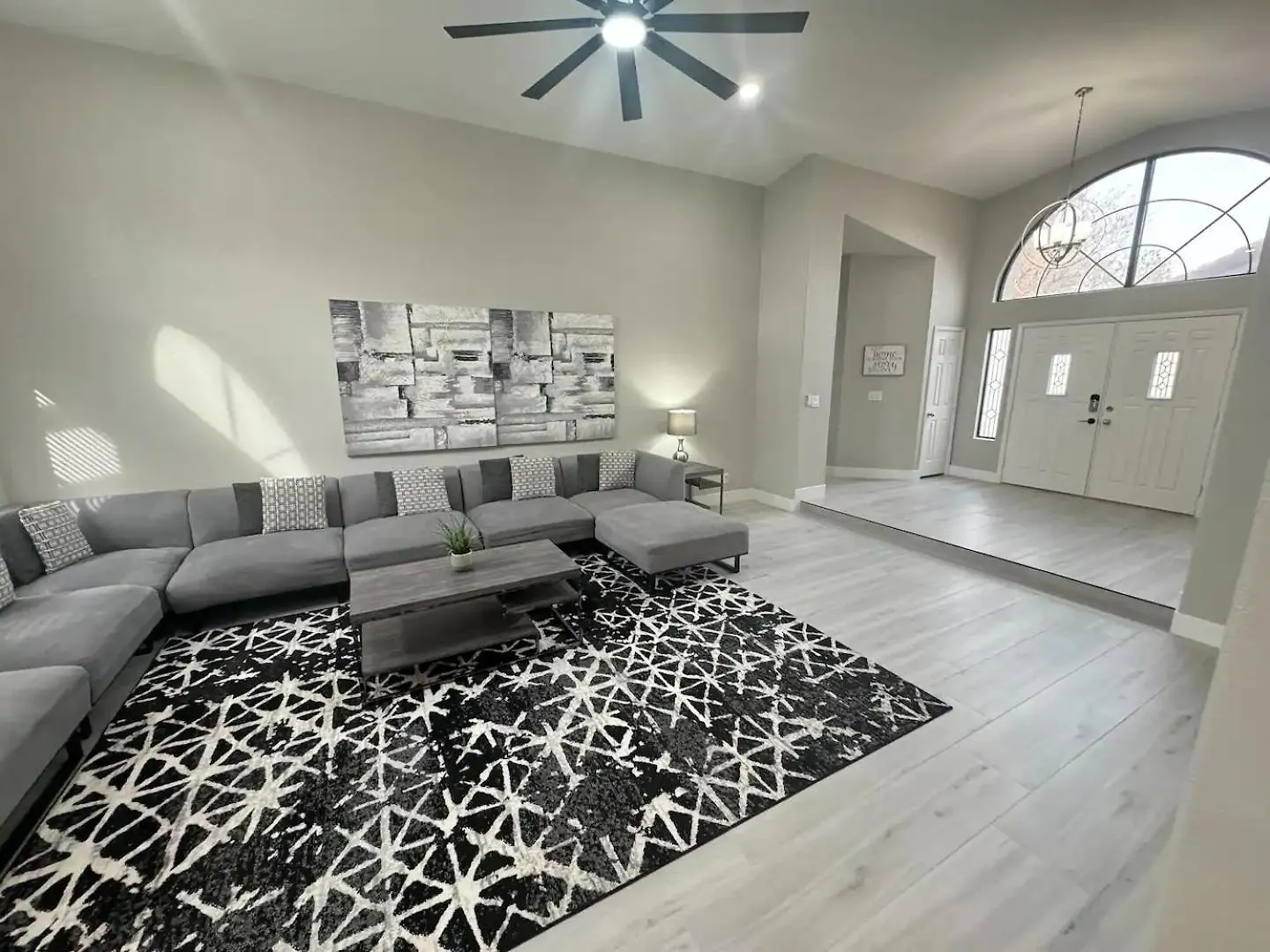Delightful 4 Bedroom House With Pool! Las Vegas 0*,