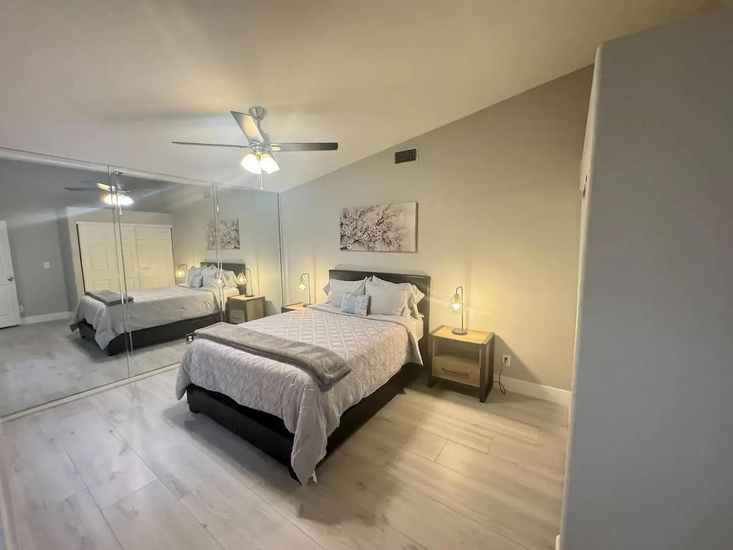 Delightful 4 Bedroom House With Pool! Las Vegas 0*,